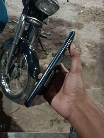 Infinix Hot 11s