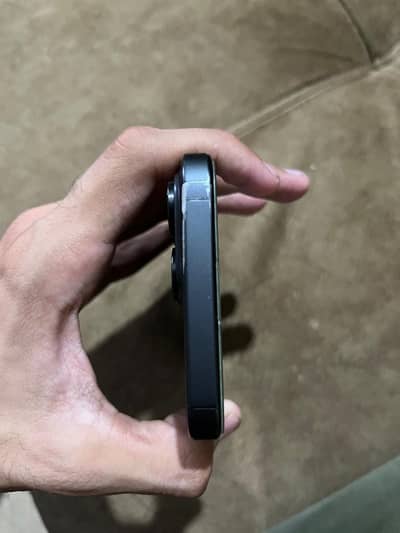iPhone 15 Pro Max Jv
