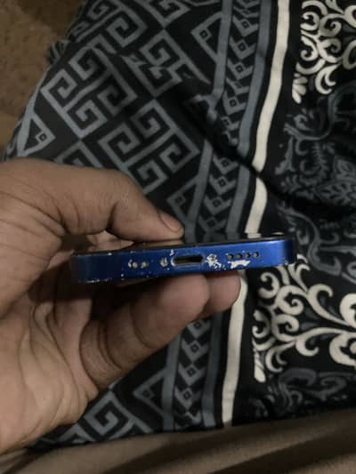 iPhone 12 mini hi  aur f factory lock h aur sim work karti h