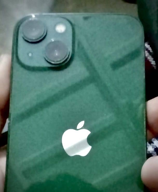 Apple iPhone 13 0