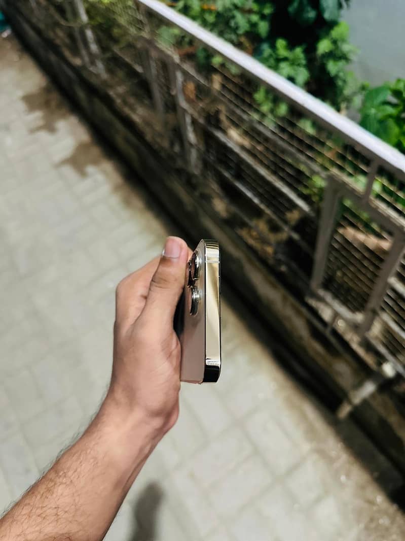 Apple iPhone 13 Pro 5