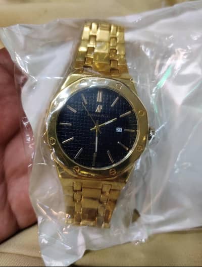 Audyemas watch golden