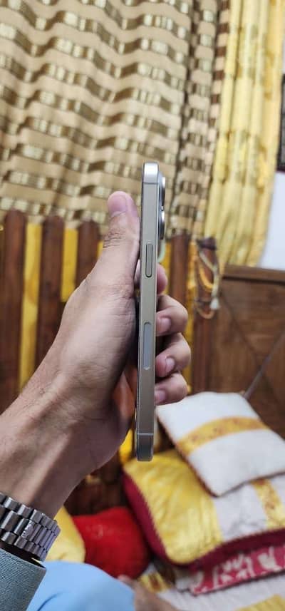 Apple iPhone 15 Pro