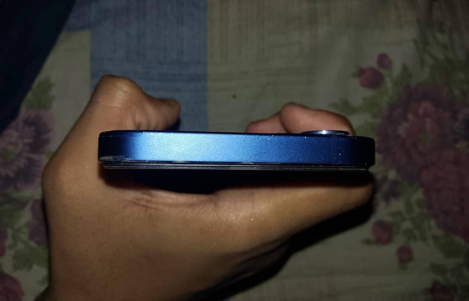 Apple iPhone 12 5