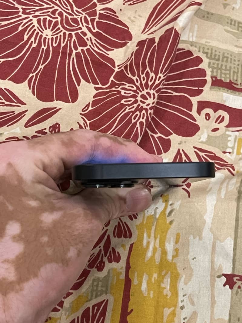 Apple iPhone 14 4