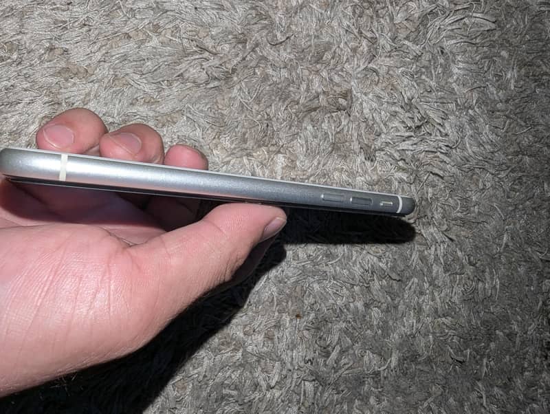 IPHONE11 5