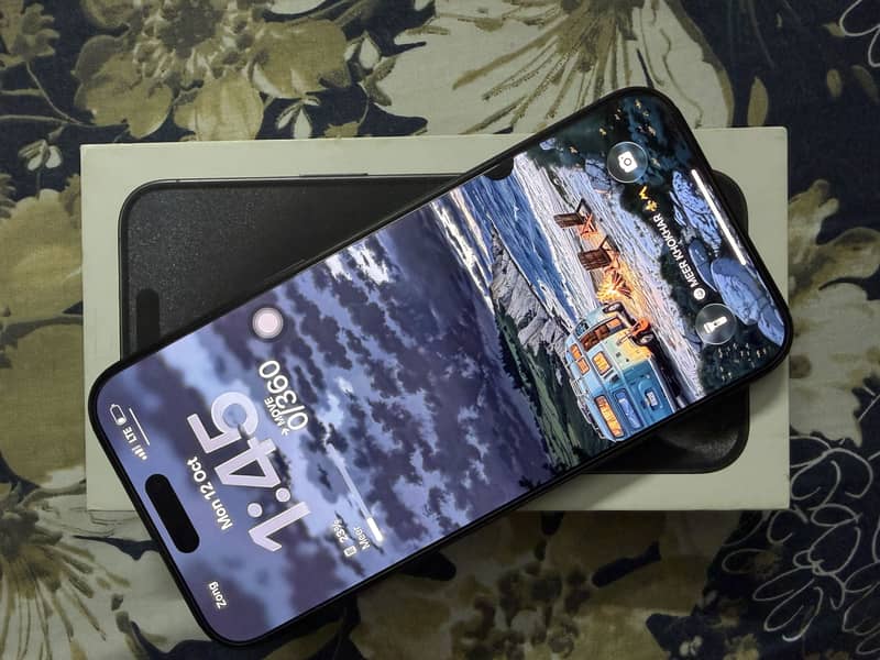Apple iPhone 15 Pro Max 1