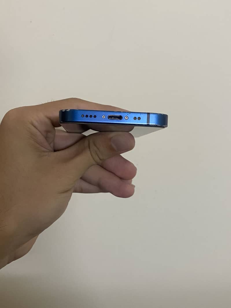 Apple iPhone 12 mini 3