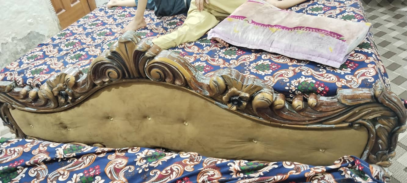 bed without side table 2 seater sofa 2