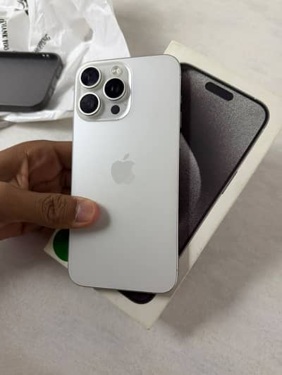 Apple iPhone 15 Pro Max jv(256)