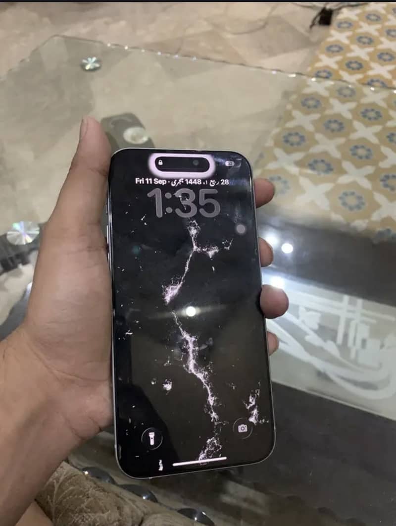 Apple iPhone 15 plus 2