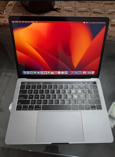 Macbook 2017 touch bar 8/512