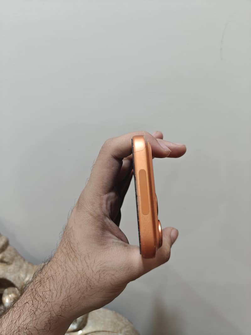 Apple iPhone 17 Pro Max 3