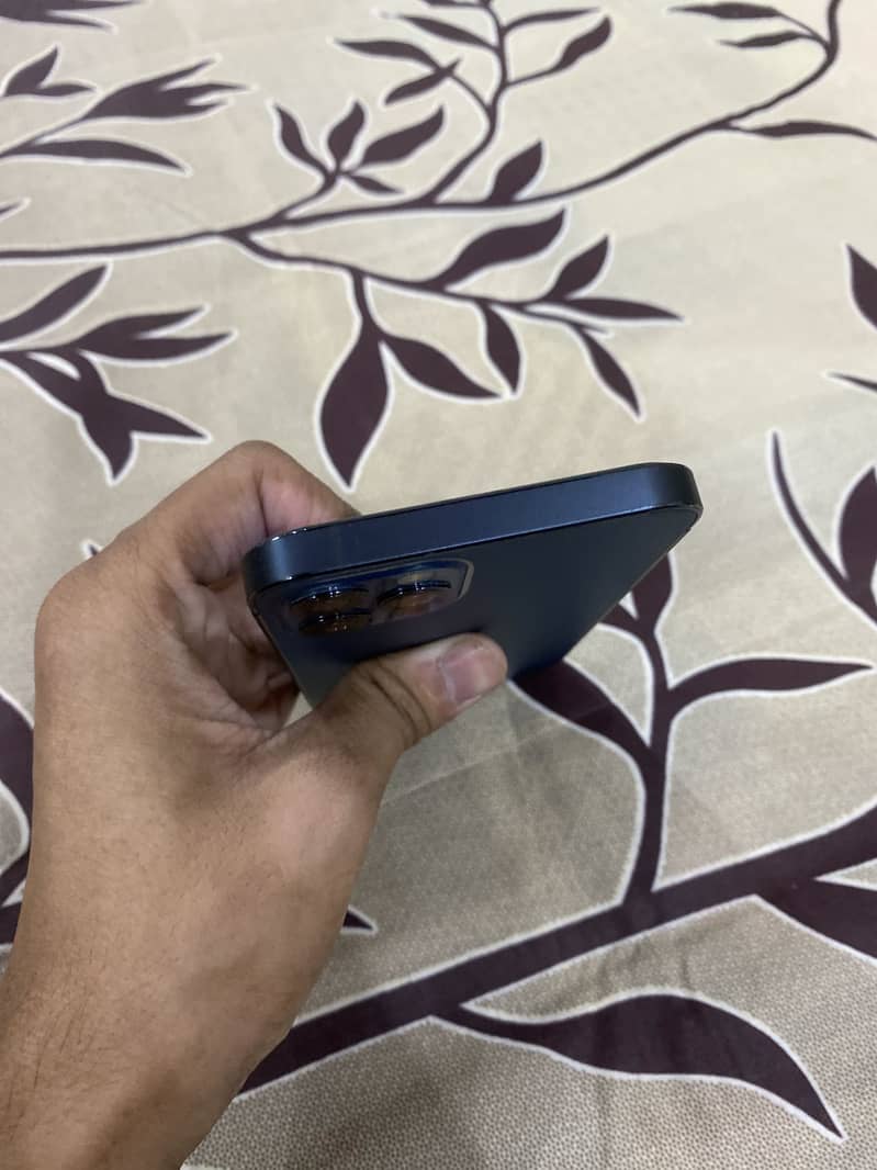 Apple iPhone 12 Pro 1
