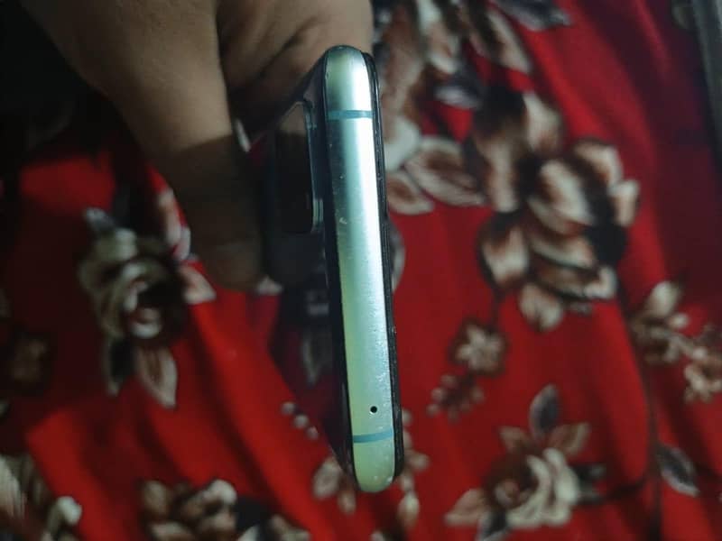 One Plus 8T 4