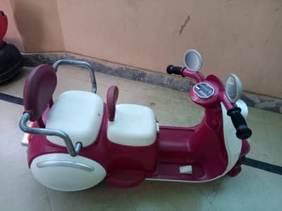Kids electric scooter