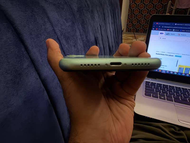 Apple iPhone 11 2