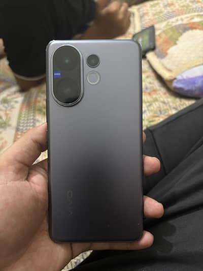 Vivo V60