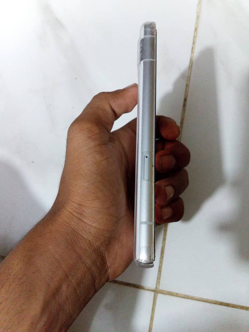 Google Pixel 7a 3