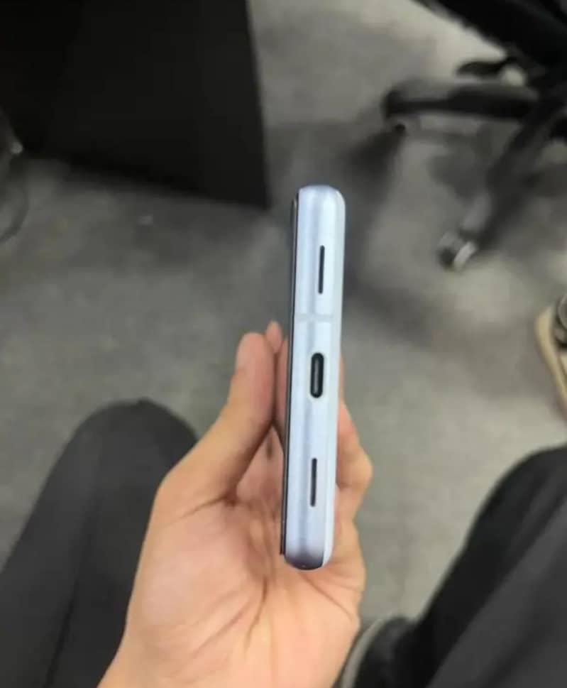 Google Pixel 7a 2