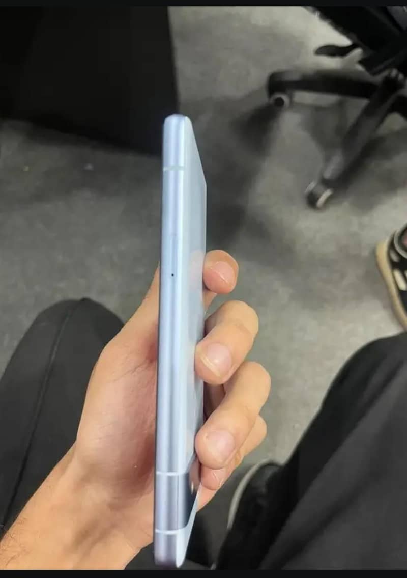 Google Pixel 7a 3