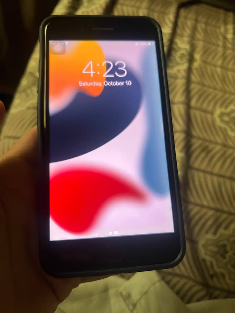Apple iPhone 7 Plus 0