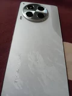 Tecno CAMON 30 4