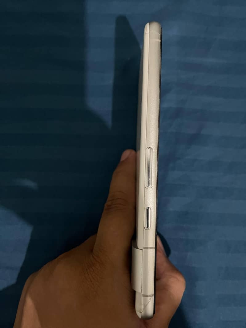 Google Pixel 7 3