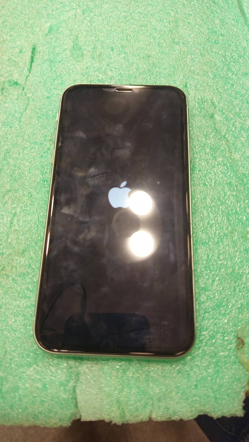Apple iPhone 11 1