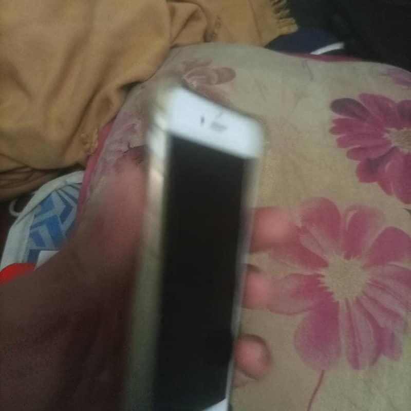 Apple iPhone 6 2