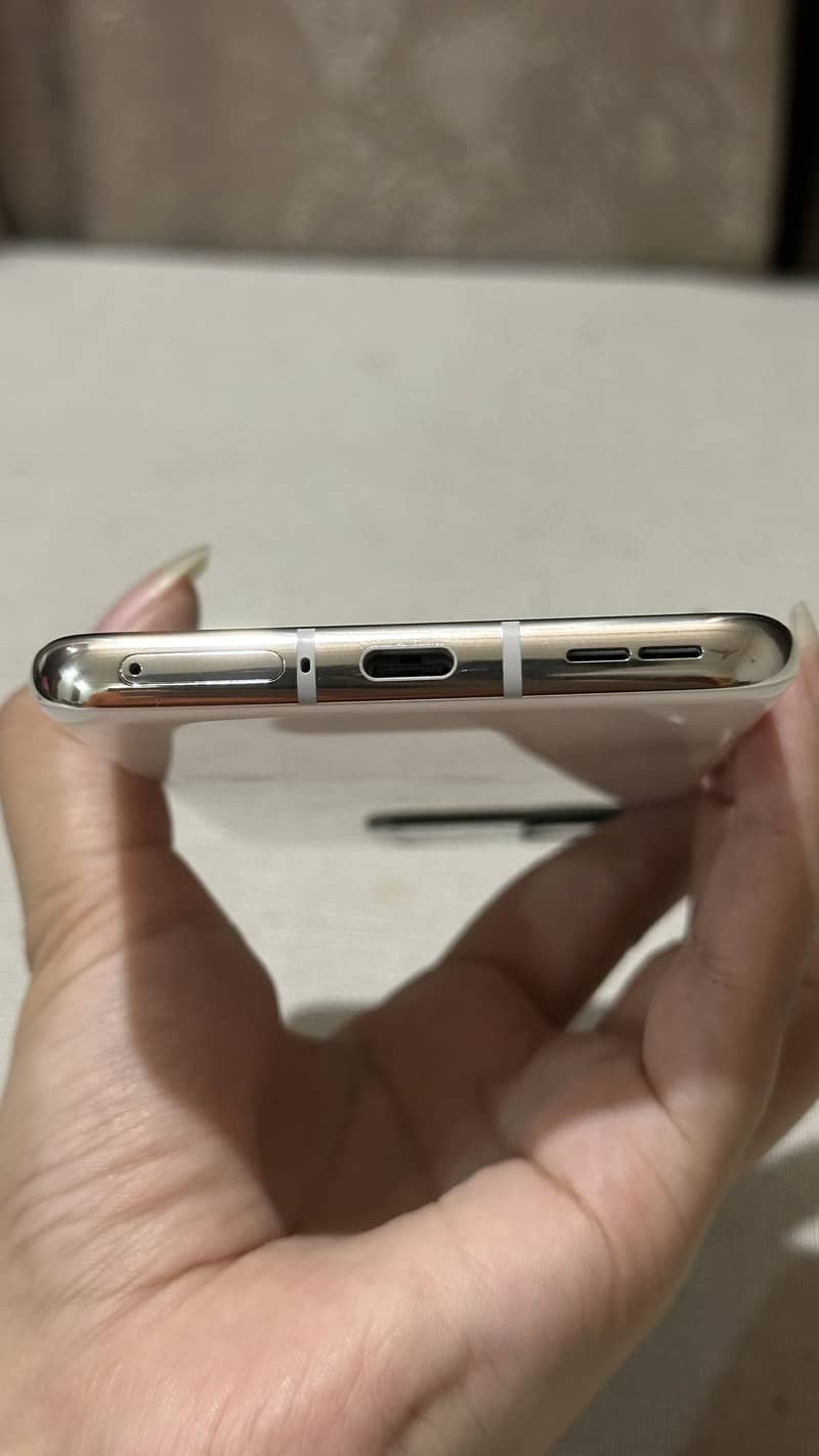 One Plus 10 Pro 3