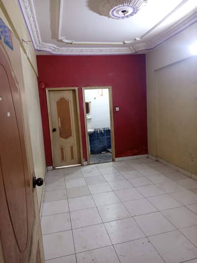 Rent 3BDD @ 70,000 Naz#1 Near Meezan Bank 0300-2596253