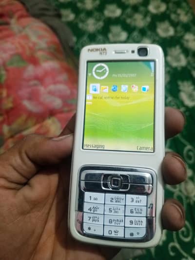 Nokia N73