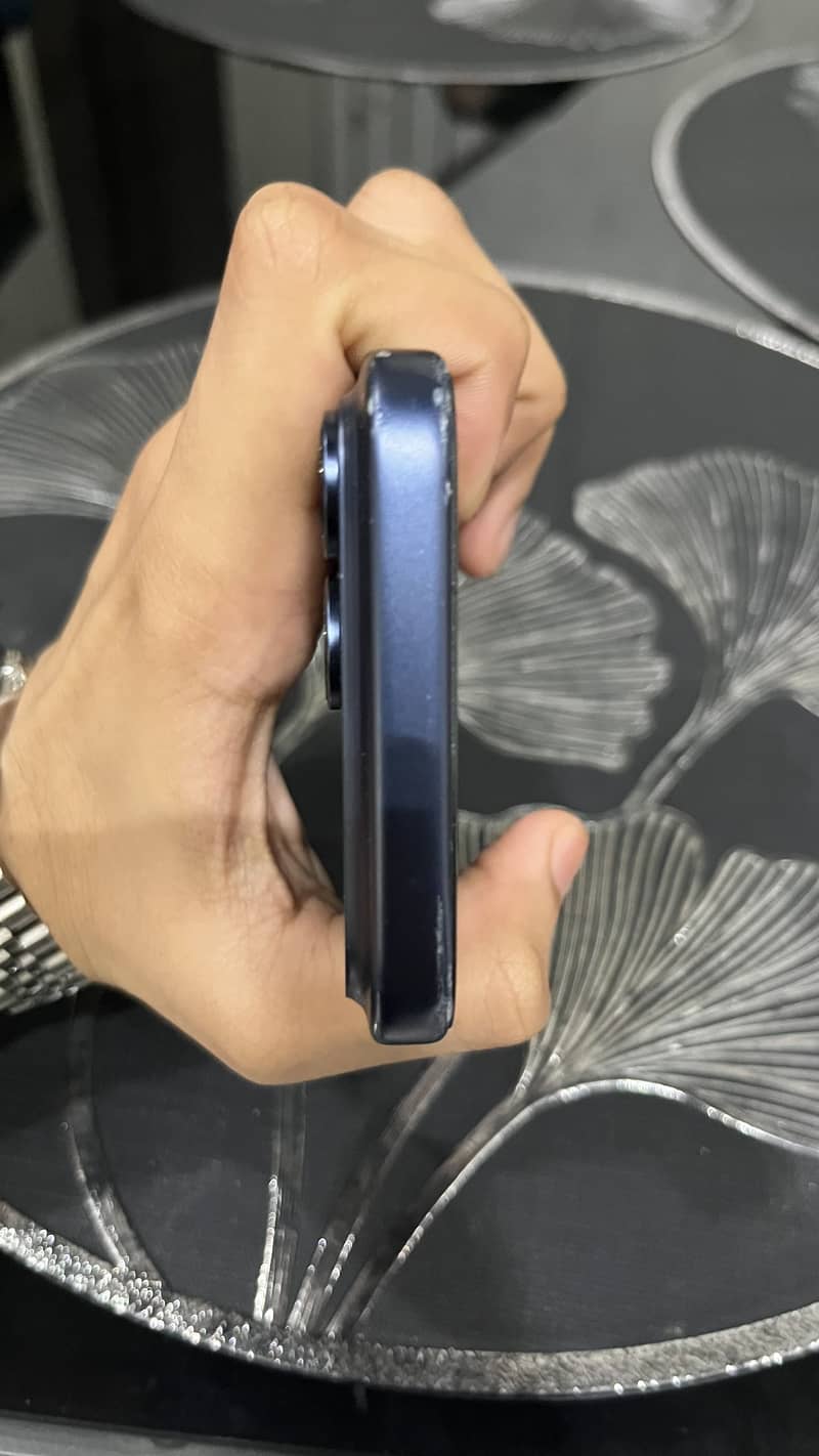Apple iPhone 17 Pro Max 5
