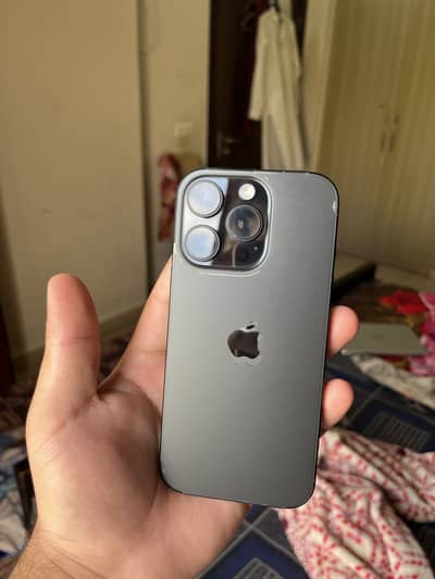 Apple iPhone 16 Pro