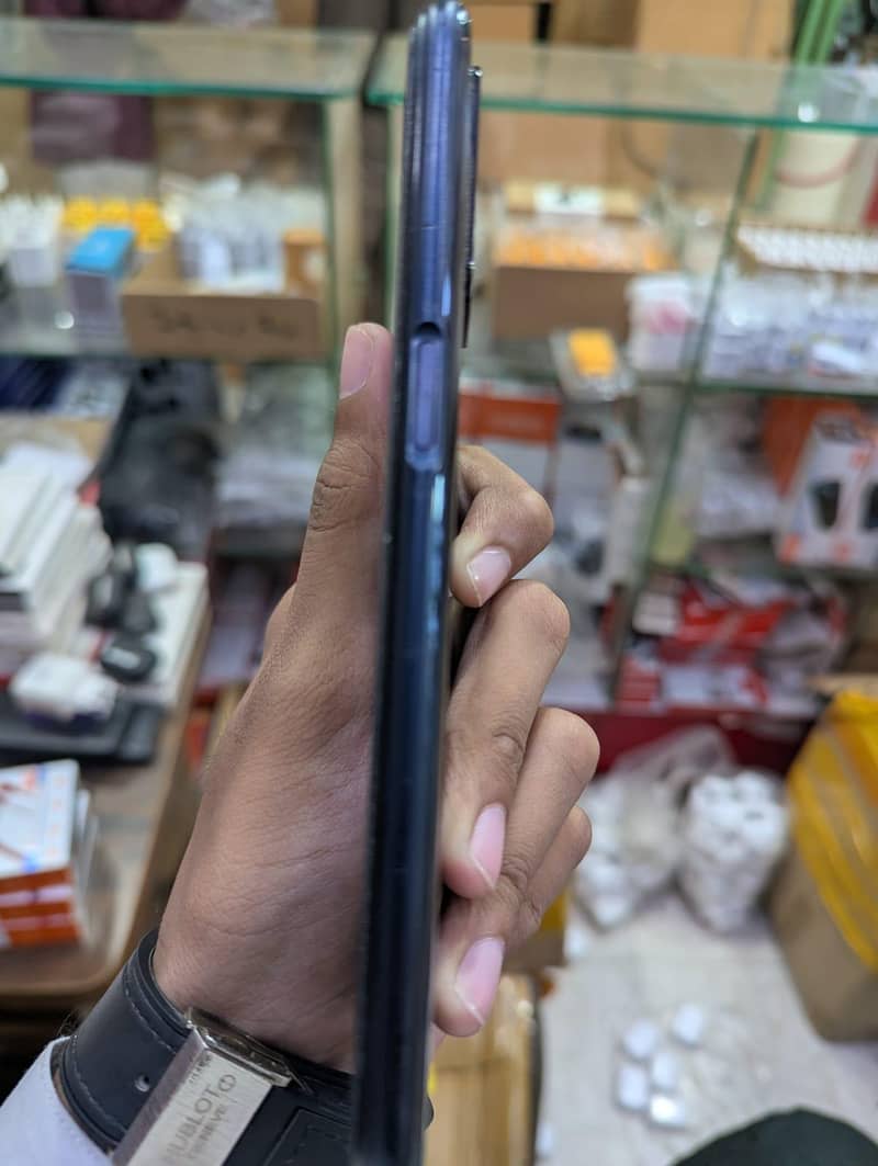 OPPO A54 0