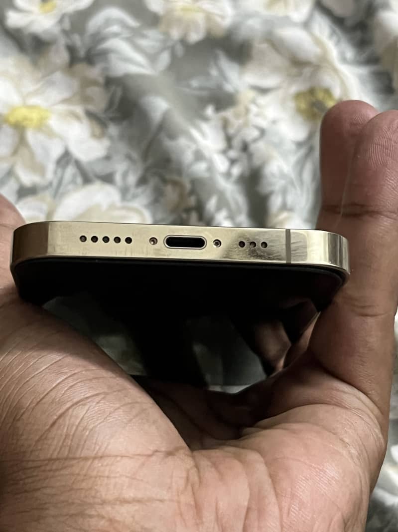 Apple iPhone 12 Pro 9