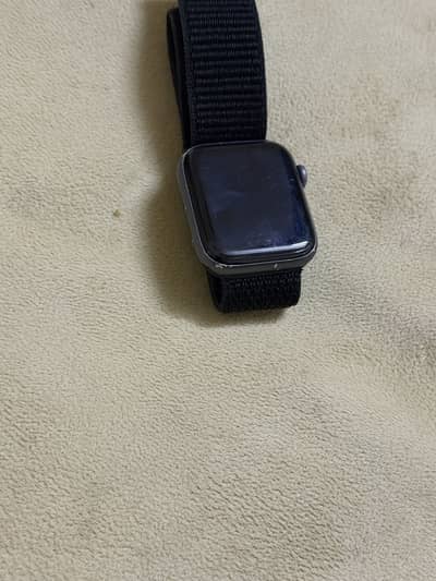 APPLE WATCH SERIES 4