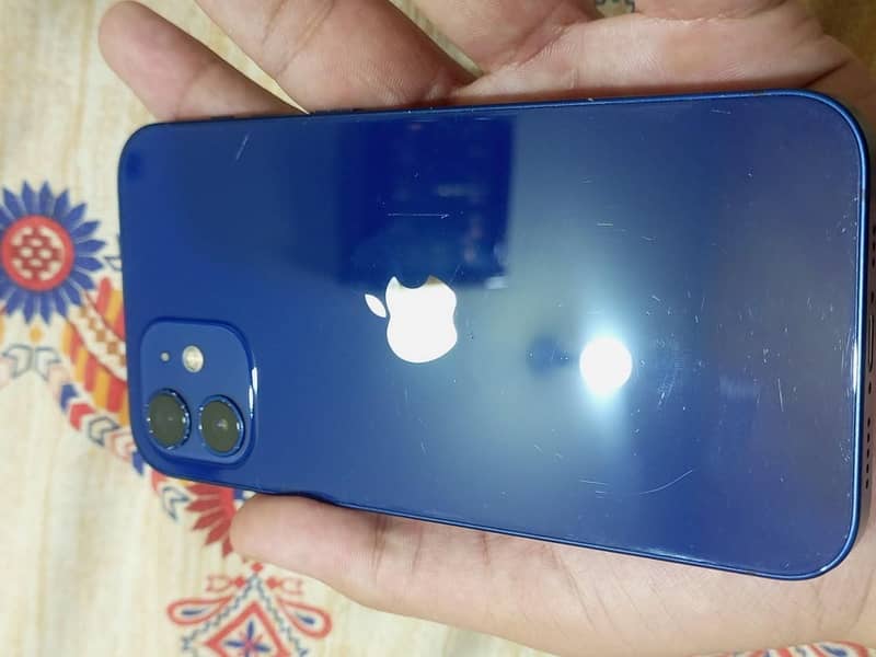 Apple iPhone 12 2
