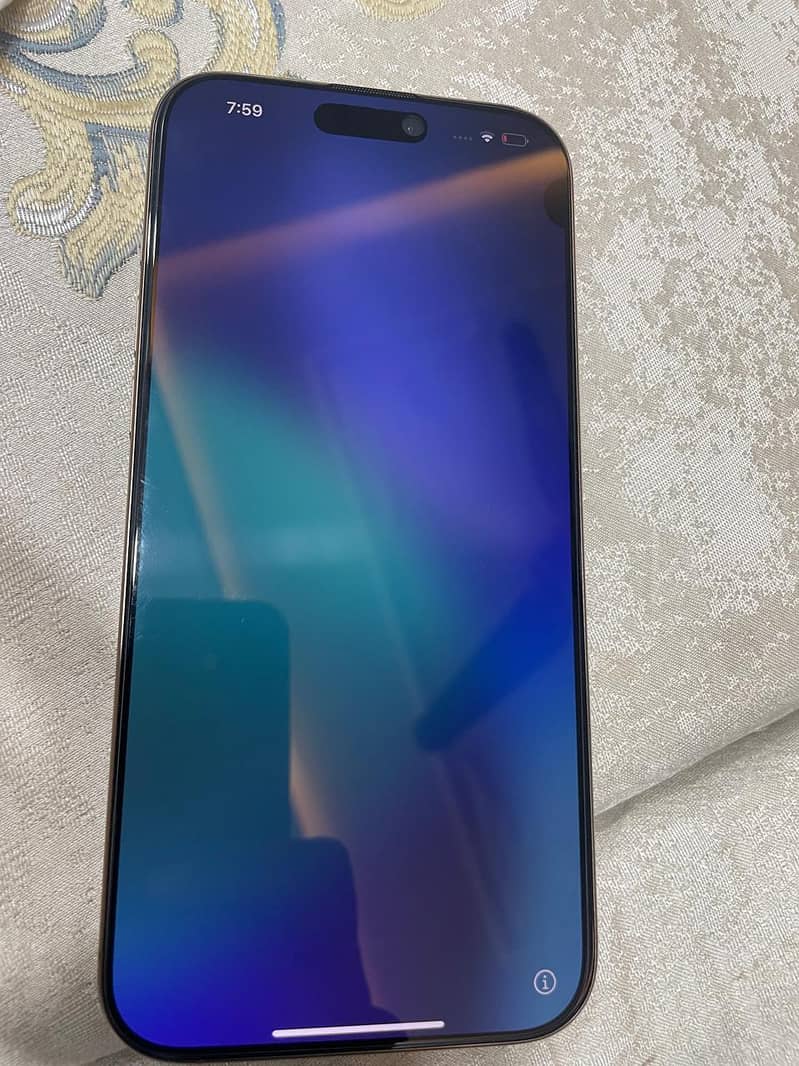 Apple iPhone 16 Pro Max 4