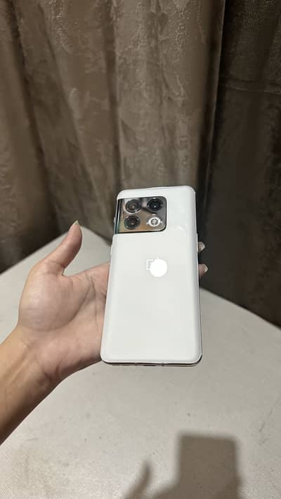 One Plus 10 Pro