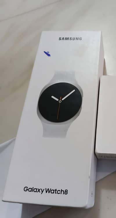 New Samsung Watch 8 - 44mm Silver Color