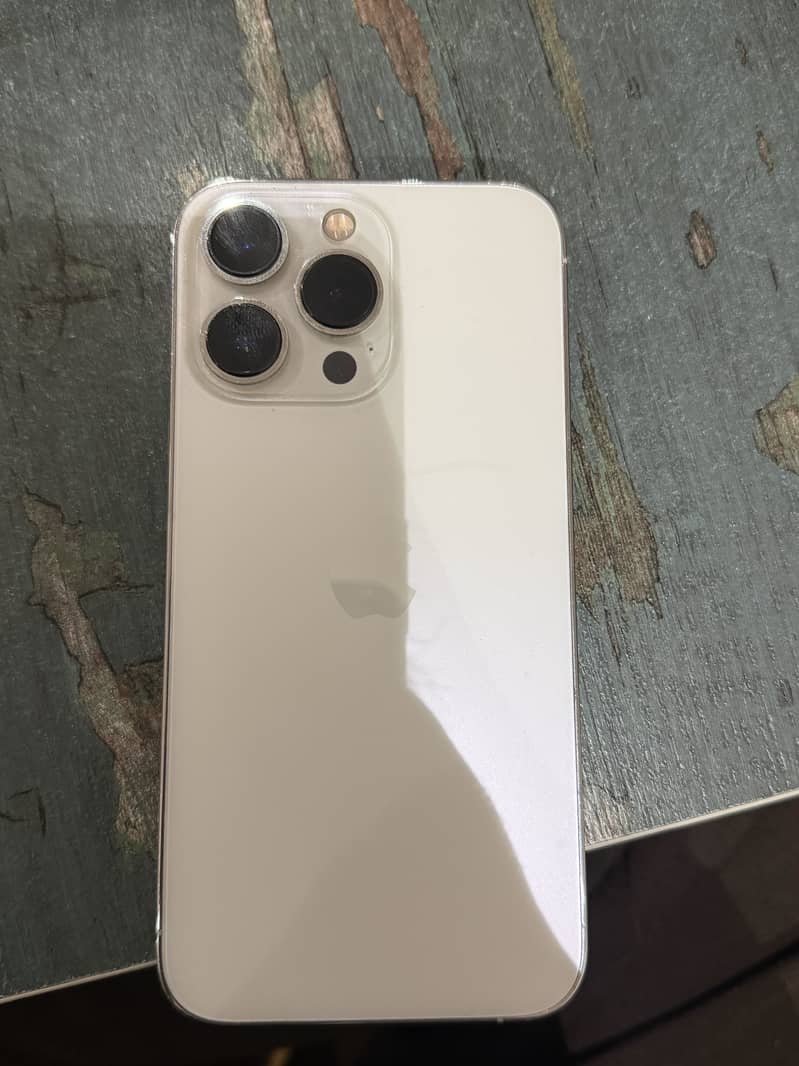 Apple iPhone 13 Pro 3