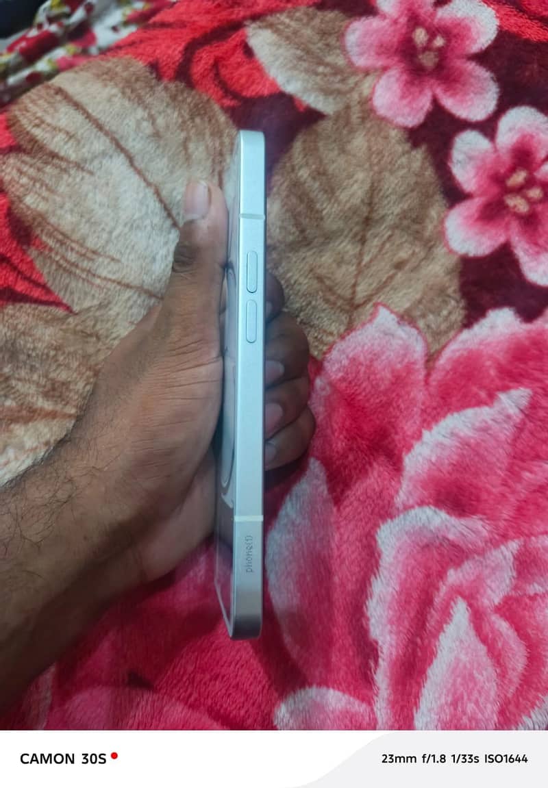 Nothing Phone 1 - Mobile Phones - 1120362360