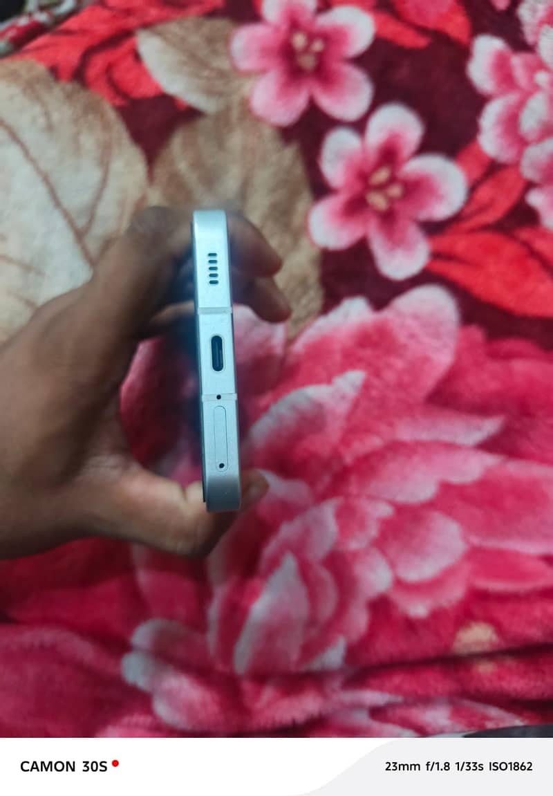 Nothing Phone 1 - Mobile Phones - 1120362360