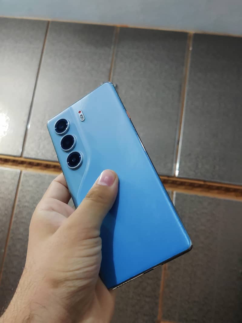 tecno camon 40 pro 4