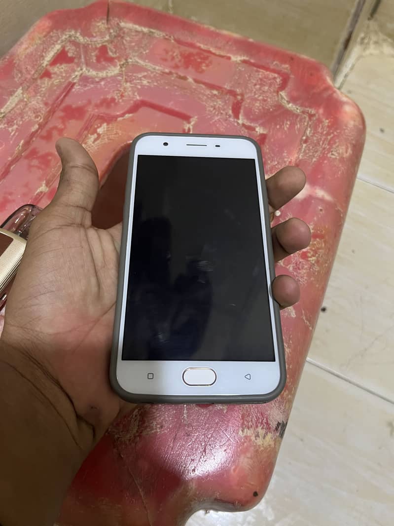 OPPO A57 1