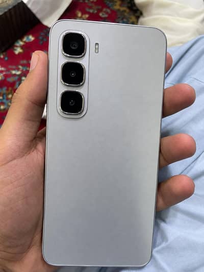 Infinix hot 60i 6/128