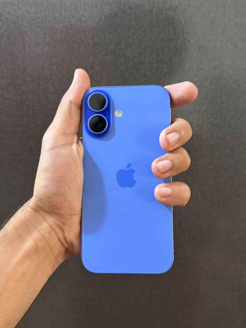 Apple iPhone 16 0