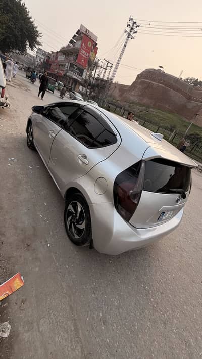 Toyota Aqua 2015
